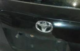 Крышка багажника для Toyota RAV4 2012 года на фотографиях