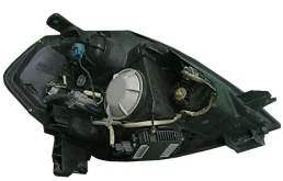 Фары для Nissan Teana 2006 года на фотографиях