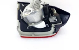 Фонарь внутренний правый для Ford Kuga 2010 года на фотографиях