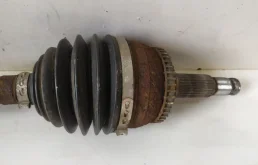 Привод передний левый для Nissan X-Trail 2005 года на фотографиях