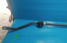 Стабилизатор поперечной устойчивости задний для Nissan Teana 2007 года на фотографиях