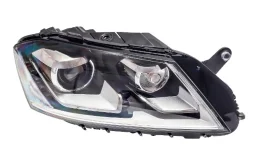 Фары для Volkswagen Passat 2011 года на фотографиях