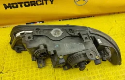 Фары для BMW 5er 2003 года на фотографиях