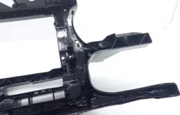 Панель радиатора (телевизор) для Volkswagen Caddy 2008 года на фотографиях