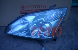 Фара левая для Lexus RX 2005 года на фотографиях