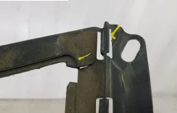 Замок капота для BMW 5er 2015 года на фотографиях