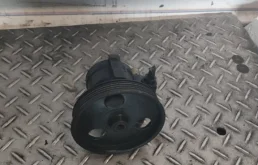 Насос ГУР для Nissan Almera 2018 года на фотографиях