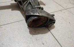 Редуктор переднего моста для Volkswagen Touareg 2005 года на фотографиях