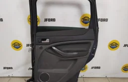 Дверь задняя правая для Ford Kuga 2012 года на фотографиях