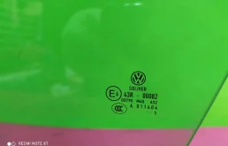 Стекло двери переднее левое для Volkswagen Passat 2011 года на фотографиях