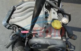 Двигатель без навесного для Opel Astra 1997 года на фотографиях