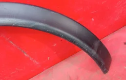 Стекла и зеркала для Nissan Juke 2018 года на фотографиях