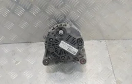 Генератор для Renault Duster 2013 года на фотографиях