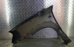 Крылья для Hyundai Tucson 2005 года на фотографиях