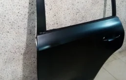Дверь задняя левая для Toyota Land Cruiser 2008 года на фотографиях