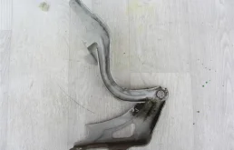 Петля капота правая для Kia Sportage на фотографиях