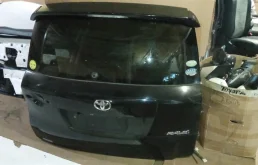 Крышка багажника для Toyota RAV4 2012 года на фотографиях