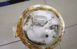 Топливный насос для Skoda Octavia 2008 года на фотографиях