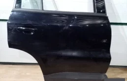 Дверь задняя правая для Volkswagen Tiguan 2011 года на фотографиях