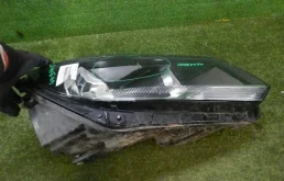 Фары для Volkswagen Tiguan 2014 года на фотографиях