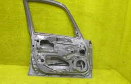 Дверь передняя левая для Suzuki SX4 2012 года на фотографиях