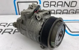 Компрессор кондиционера для Mercedes-Benz C class 2002 года на фотографиях