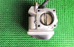 Дроссельная заслонка для Skoda Octavia 2008 года на фотографиях