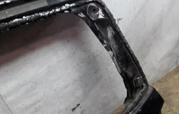 Дверь багажника (нижняя часть) для Toyota Land Cruiser 2009 года на фотографиях