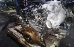 Двигатель для Nissan Pathfinder 2015 года на фотографиях