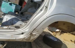 Заднее левое крыло для Renault Duster 2013 года на фотографиях