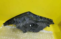 Фара правая для Lexus RX 2020 года на фотографиях