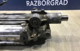 Рулевая рейка для Skoda Octavia 2008 года на фотографиях