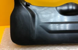 Обшивка двери багажника для Nissan Qashqai 2014 года на фотографиях