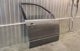 Дверь задняя правая для Suzuki Grand Vitara 2016 года на фотографиях