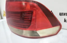 Фонарь внешний правый для Volkswagen Polo 2017 года на фотографиях