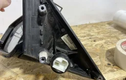 Стекла и зеркала для BMW 5er 2009 года на фотографиях