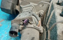 Раздатка для Volkswagen Touareg 2009 года на фотографиях