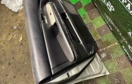 Дверь передняя левая для Lexus RX 2006 года на фотографиях