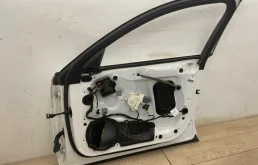 Дверь передняя правая для Audi A6 2016 года на фотографиях