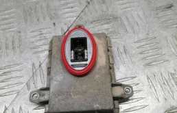 Блок розжига ксенона для BMW X3 2017 года на фотографиях