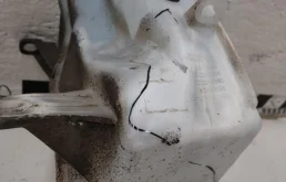 Бачок стеклоомывателя передний для Hyundai Tucson 2015 года на фотографиях