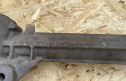 Рулевая рейка для Audi A4 2005 года на фотографиях