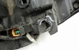 Фара ксенон левая для Nissan X-Trail 2017 года на фотографиях