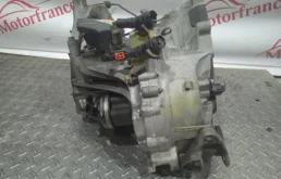 МКПП для Ford Galaxy 2009 года на фотографиях