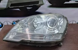 Фара левая для Mercedes-Benz M class 2007 года на фотографиях