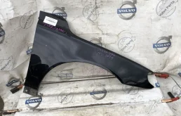 Крыло правое для Volvo S80 2009 года на фотографиях