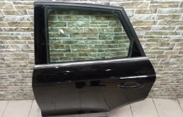 Дверь задняя левая для Audi Q3 2011 года на фотографиях