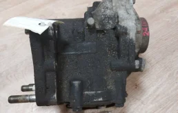 Раздатка для Toyota RAV4 2013 года на фотографиях