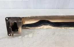 Усилитель заднего бампера для Volkswagen Tiguan 2013 года на фотографиях