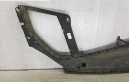 Замок капота для BMW 5er 2015 года на фотографиях